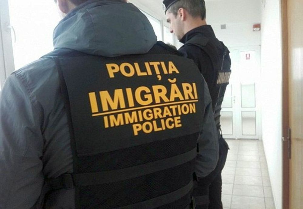 Nepaleză expulzată din România pentru şedere ilegală
