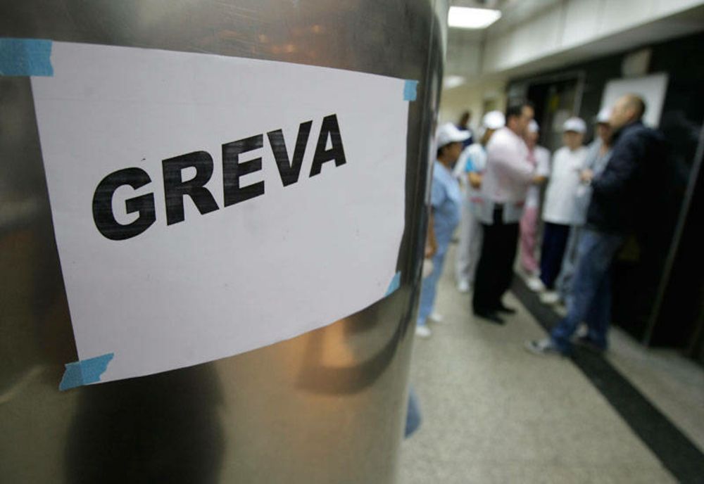 Angajații din muzeele și bibliotecile publice intră în grevă japoneză