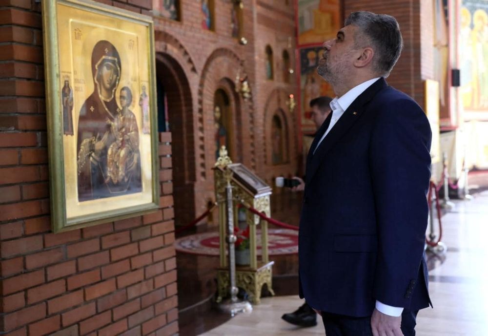 Lideri politici surprinși în ipostaze inedite, înainte de marea rotativă guvernamentală 