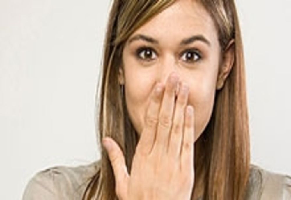 Cum scapi rapid de sughiț. Trucuri care te scot de situații jenant