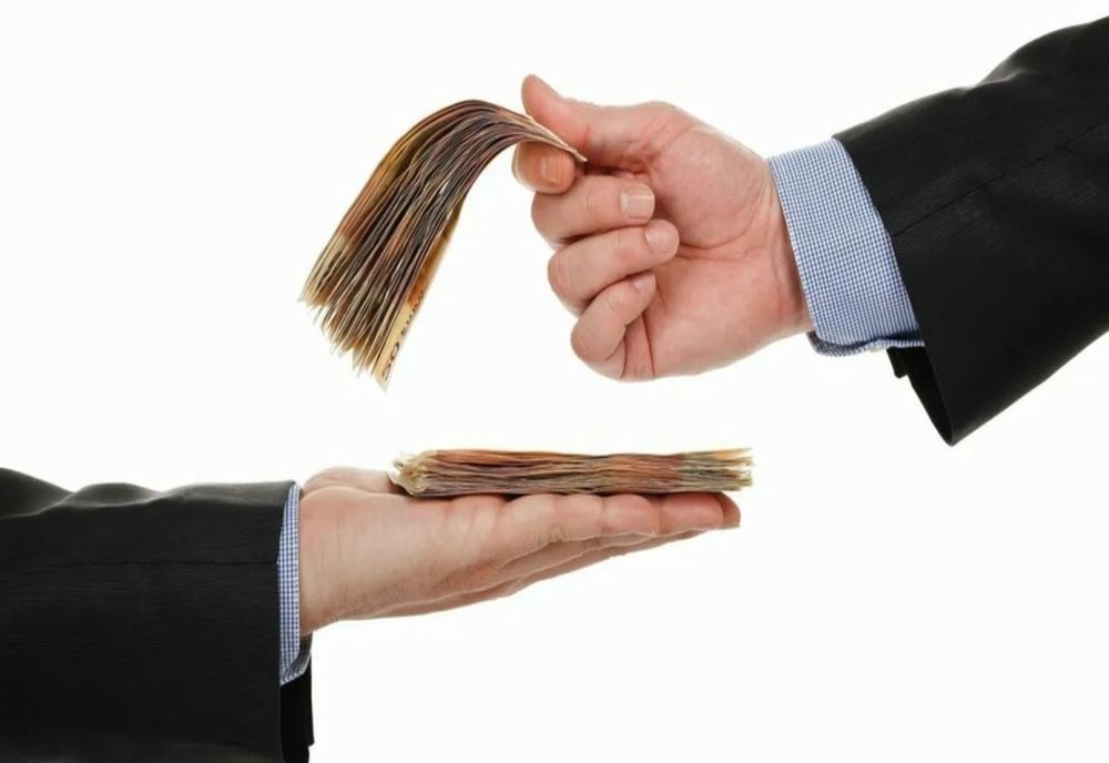 Amenzile ANPC au fost degeaba, ratele rămân uriașe. Ce motive invocă băncile pentru a refuza recalcularea creditelor