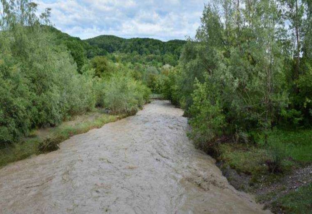 INHGA: COD GALBEN DE INUNDAȚII ÎN 11 JUDEȚE DIN ȚARĂ 