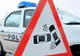 A intrat cu maşina în copac, între Agighiol şi Sabangia. O femeie a fost rănită