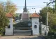 O turistă din Craiova a fost accidentată la Monument de un autoturism care mergea în marșarier