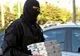 Ţigări de contrabandă confiscate de mascaţi