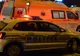 Bătaie cu cuţite, potolită de mascaţi şi jandarmi. O persoană a ajuns la spital.