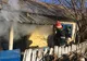 Arde o casă la Somova. Pompierii intervin cu două autospeciale