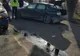 Neatenția la volan se plătește: o persoană a fost rănită, iar două autovehicule avariate
