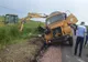 Șocant! A murit STRIVIT de o cisternă condusă de un șofer băut